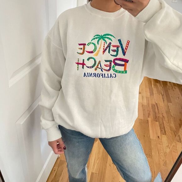 90s Hanes sweatshirt  - Picture 2 of 8